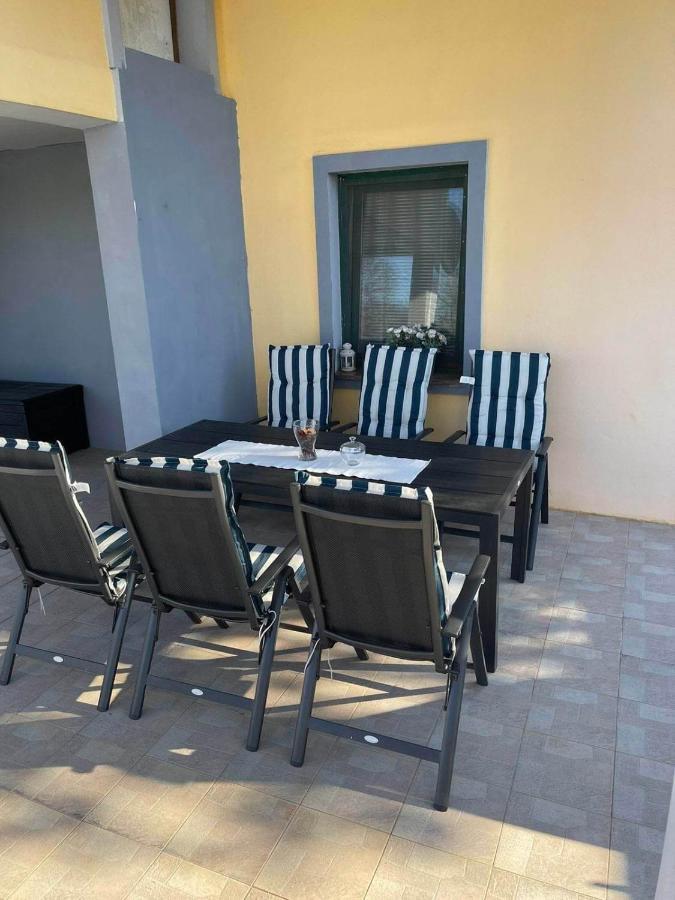 Holiday Home Lucija Sveti Filip i Jakov Exterior foto